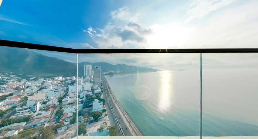 Pacific Double Room With Ocean View And Private Balcony Bathtub