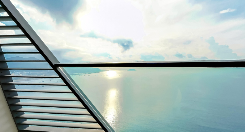 Pacific Double Room With Ocean View And Private Balcony Bathtub