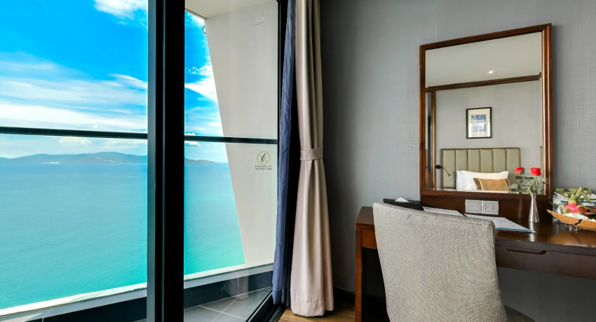 Pacific Triple Room With Ocean View And Bathtub