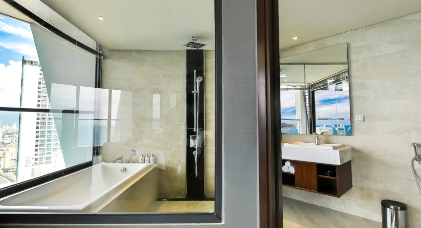 Pacific Triple Room With Ocean View And Bathtub