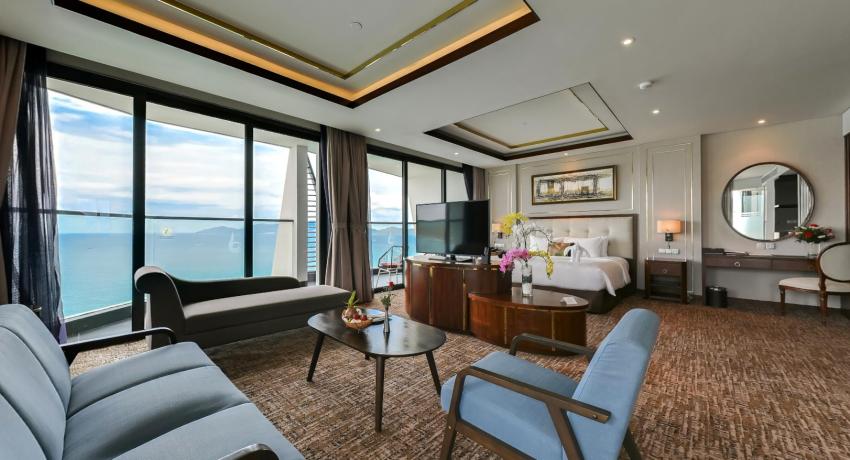 Suite Room With Exclusive Ocean View