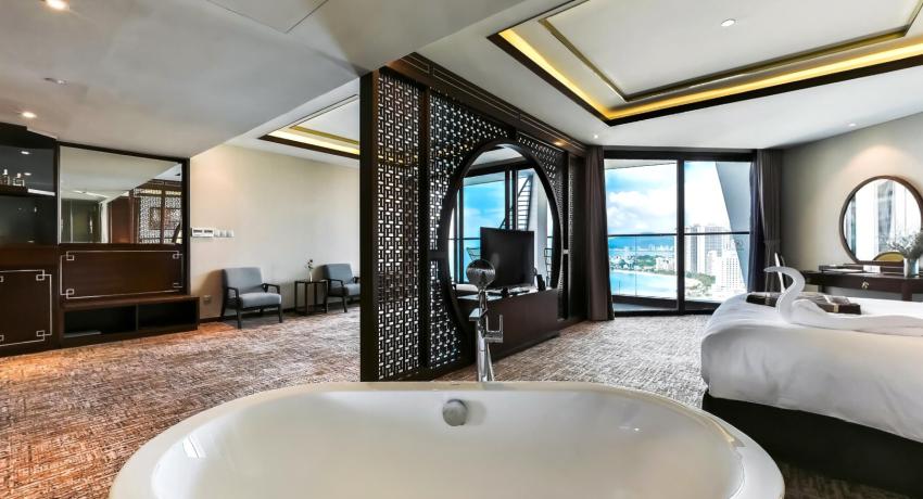 Suite Room With Exclusive Ocean View